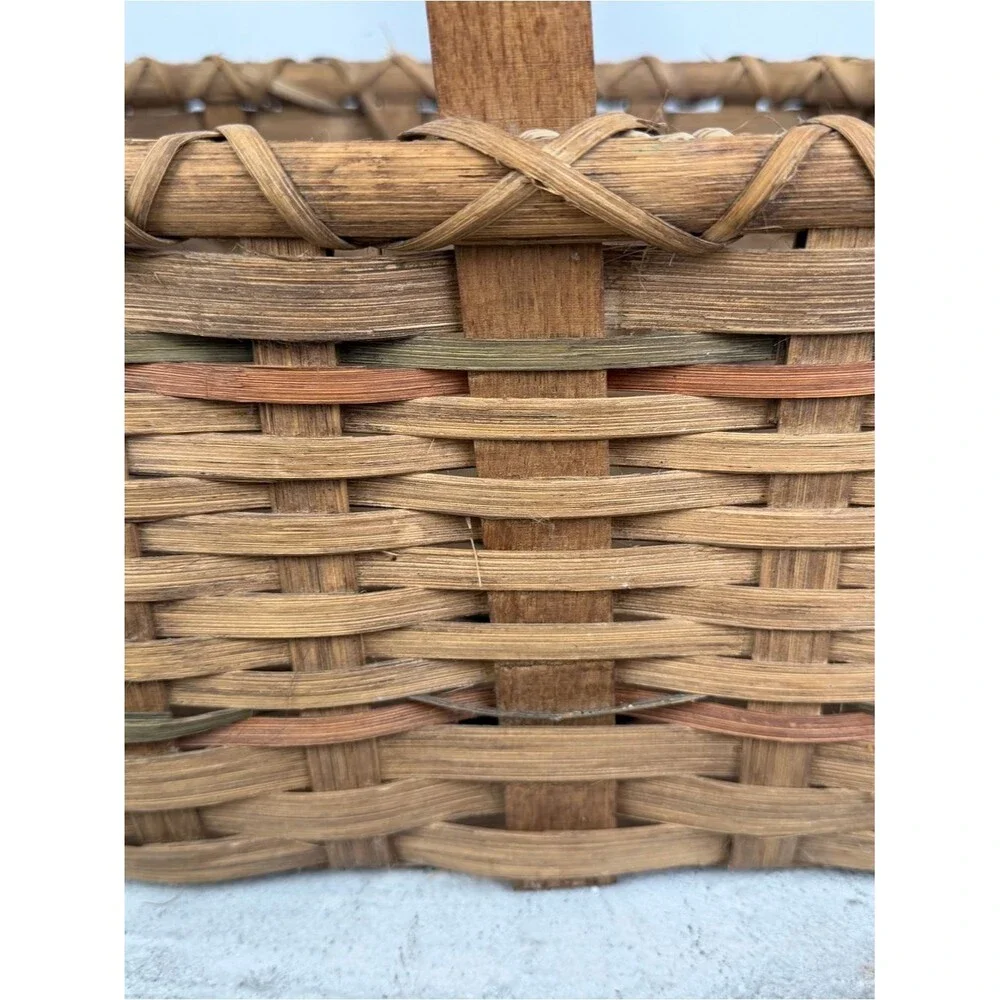 Vintage 1970-1980’s Woven Rustic Wicker Market Basket Large Oval Single Handle